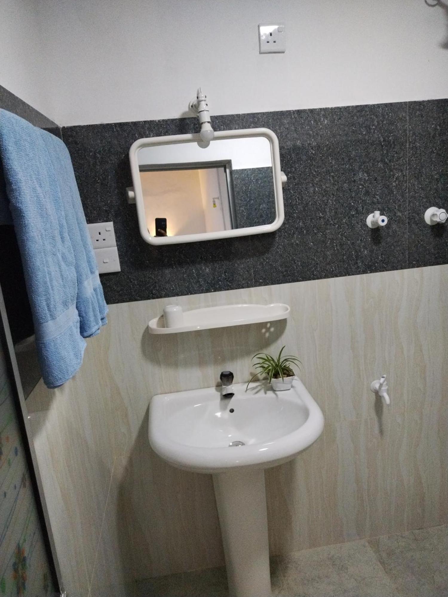 Nethmi Homestay & Restaurant 탕갈레 외부 사진