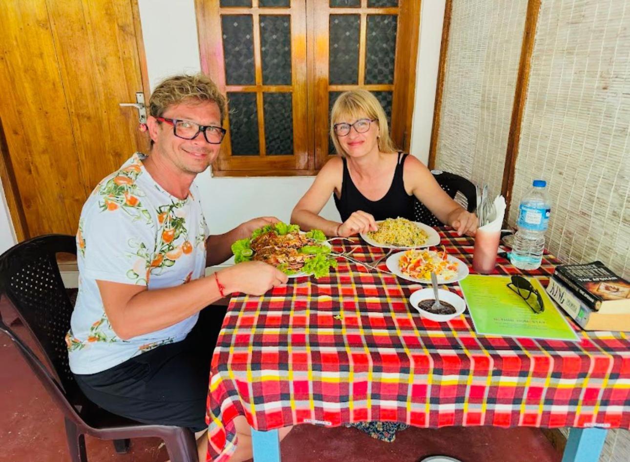 Nethmi Homestay & Restaurant 탕갈레 외부 사진