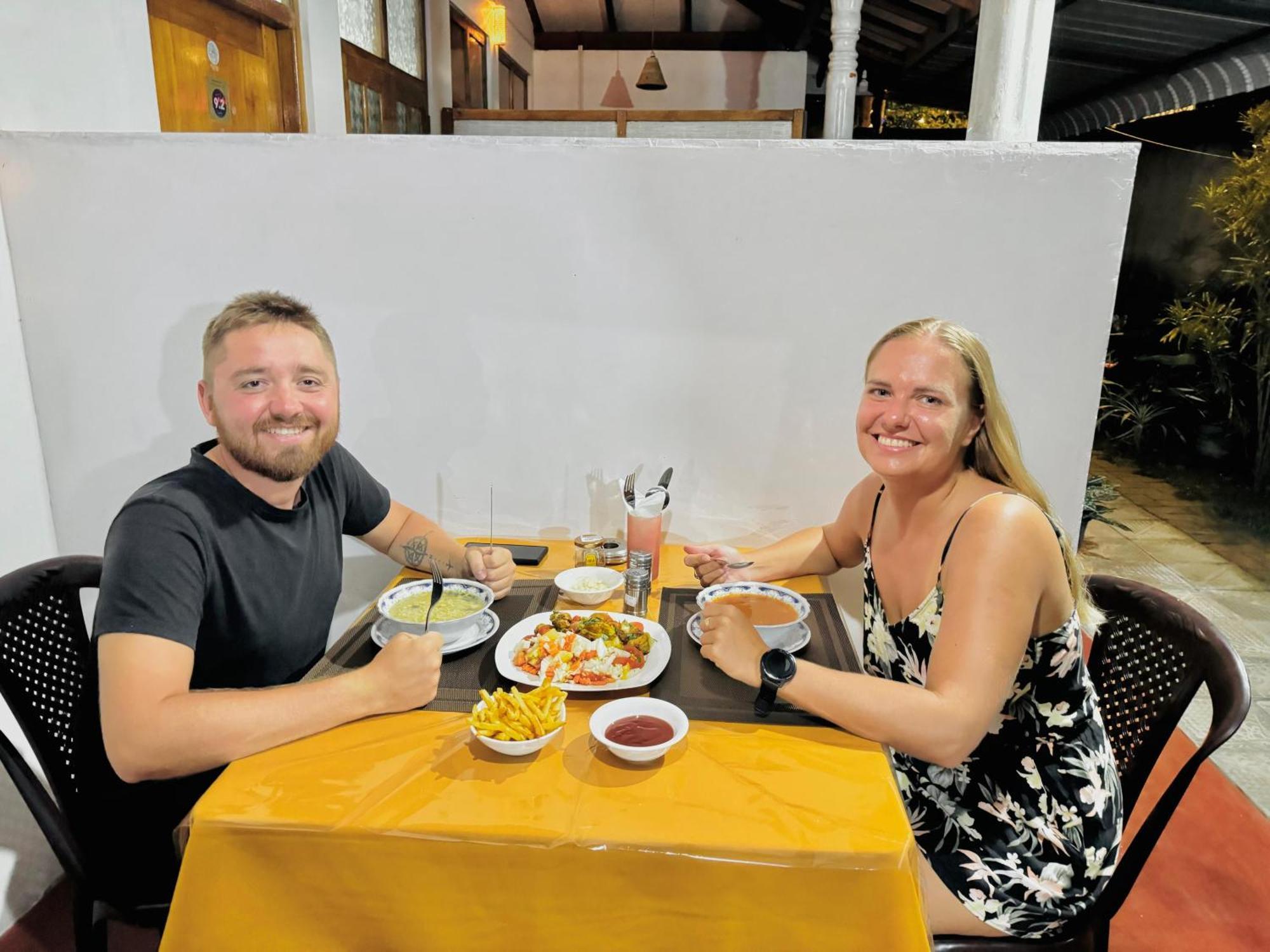 Nethmi Homestay & Restaurant 탕갈레 외부 사진