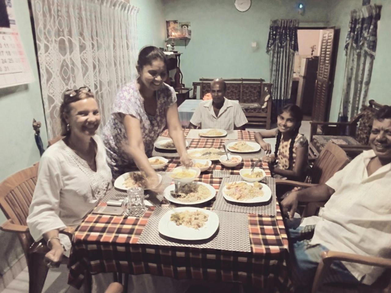 Nethmi Homestay & Restaurant 탕갈레 외부 사진
